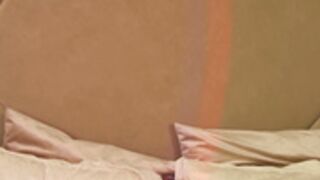 adelemoor pussy flashes