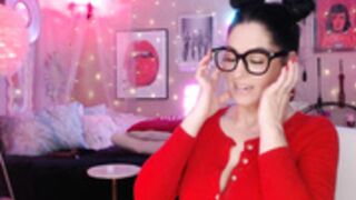 milf_lacey 2025-04-01_22-26-34