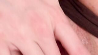 Milla_royce Fucking bid dildo and squirting