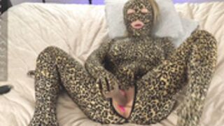 blondehottiek Zentai catsuit blowjob and dildo in pussy
