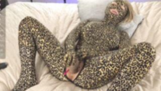 blondehottiek Zentai catsuit blowjob and dildo in pussy