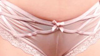 blondehottiek Trying on panties