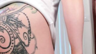 blondehottiek Trying on panties