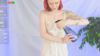 _annareid_ before show wet dress 06-04-25