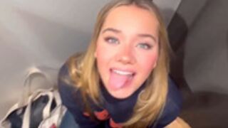 vicidreamm blowjob in the fitting room