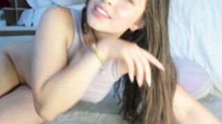 gabrielaa_18 squirt show 3
