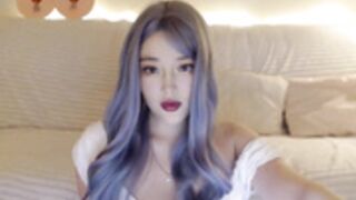 Alice cookie squirting like a fountain after cumming