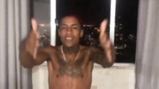 Brinquedo ator com novinha