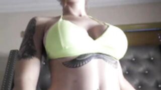 Latina beauty Nikki J p2