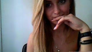 Tianna95 / Ellie16 Super-gorgeous brunette teen