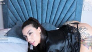 Courtney-Rose - sneaky spy (full naked)