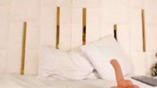 missjuliaa_ lesbian show April 04