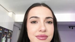 Rileysim88 Horny Pussy