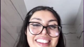 zui_lu First Time Man Lick Boobs