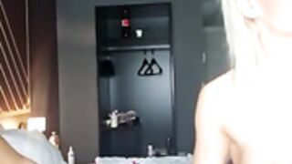 JayJayPink & ninapralliina - first time having sex