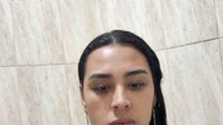 paisitahot1975 - curvy full naked colombian in shower