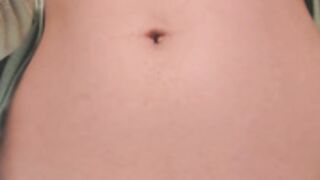 ohmygoddestkimmy jerk HER puffy HAIRY clit!!!