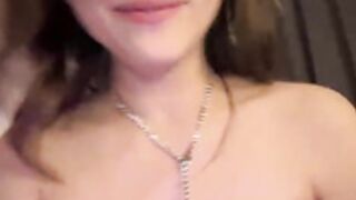 -SpicyGirls- lesbian sex show - hot eating out