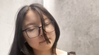 Kiko_Bae Pussy Play In Trial Room