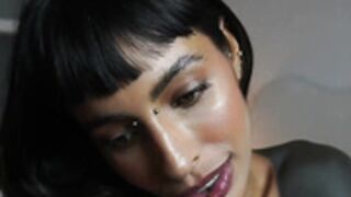 kaligray10 - Eye contact is her best skill