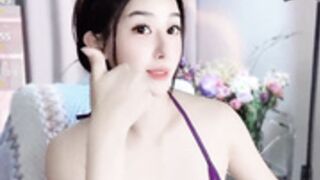 Avaa- naked mastubation