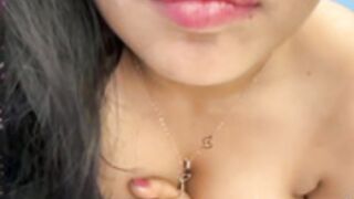 Spice-Summi boobs show