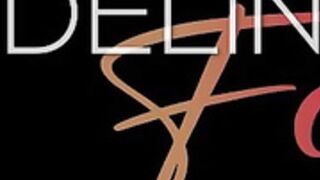 Madeline Fox Jeu De Latex