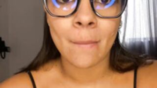 Trianawhite boob sucking and pussy play