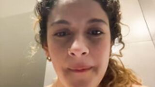 Alana15 pussy play with dildo