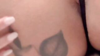 Mc Mirella BadMi Bucetinha Siririca