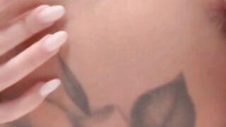 Mc Mirella BadMi Bucetinha Siririca