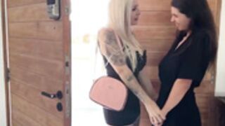 NicoleBelle & Crystal Cherrie - Two m**mies are better