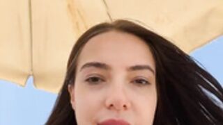 Rileysim88 show at beach