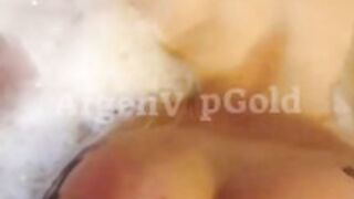 JoAQuiNiSiMa teniendo sexo en el hidromasaje