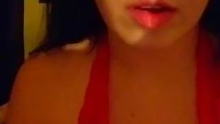CHICA TETONA DE ROJO EN FACEBOOK LIVE 00