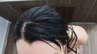 KaReN CaLaB sexo en el paraíso de las Maldivas