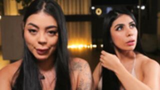 Annataylor30 & valeria_orozco halloween lesb show pt1