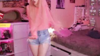 yourcutewaifu [24612042]