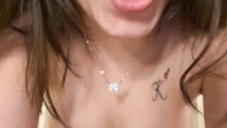 JAsMinE678 - bhabi's sexy pvt video