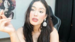 GoddessAnna Flash boobs