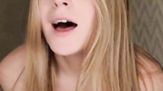 Chloewildd taking shower