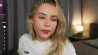 lipswithsmileonthem 122