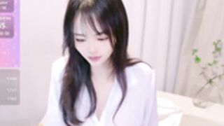 GouGou-111 naked mastubation 3