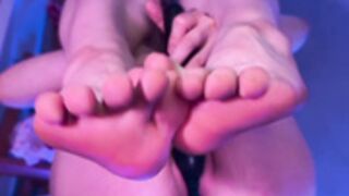 @nn@_h@unter vibing her pussy with domi