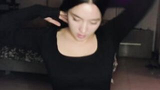 emma_johnson_ 2025-04-10_04-06-23-001