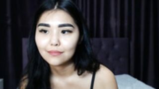 ASIAN WHORE tinnakorn1 BLOWJOB 1