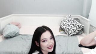 ASIAN WHORE tarrrantula BLOWJOB 1