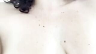 Paula Pink Finger CumShow