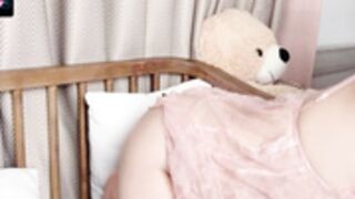 jiso-baobei 11-24 close up wet pussy 2