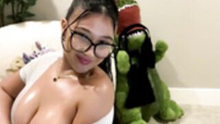 itsfrancesca - hot nipple leaks